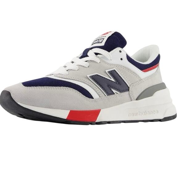 NEW BALANCE 997R Sneakers in Brighton Grey / Team Navy Size 9.5 New in Box - Picture 1 of 15